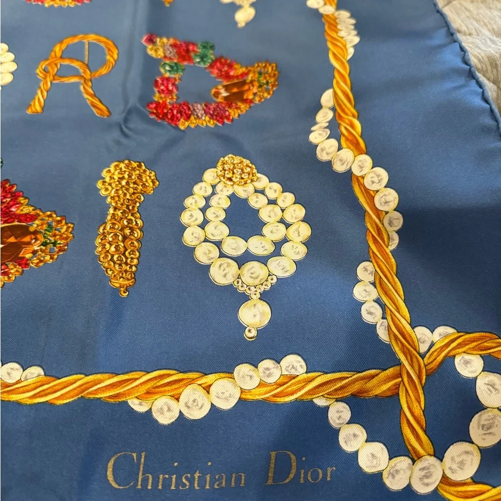 Vintage silk Christian Dior Jewel 💎 scarf